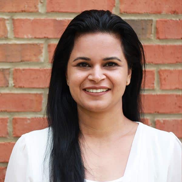 Meet-Juhi-web