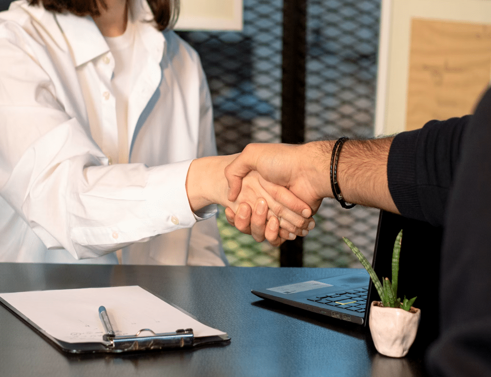how can you build a strong relationship with your contractor